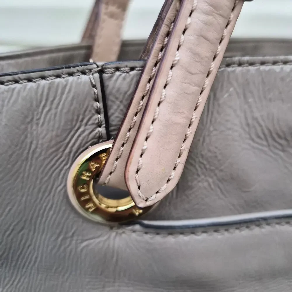 Michael Kors Voyager EW‎ Tote Leather Shoulder Bag